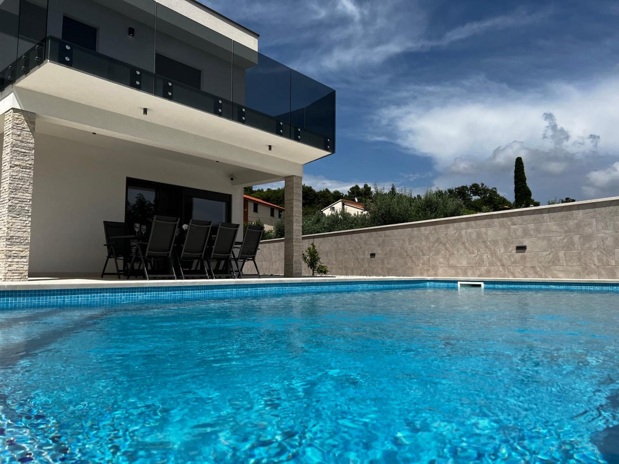 Villa Mare - Modern Villa With Swimming Pool And Jacuzzi 普拉 外观 照片